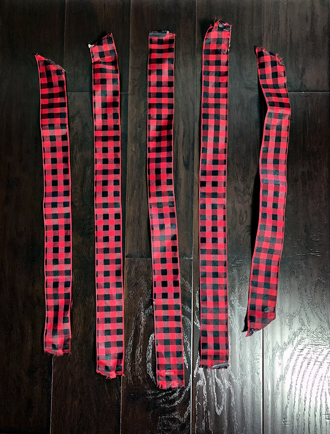 DIY Photo Holder made from Hula Hoop for Lumberjack Themed 1st birthday Party