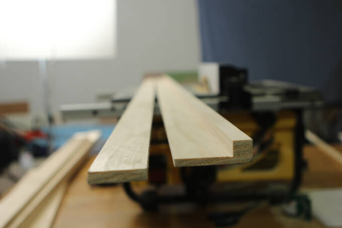 How to Frame Bathroom Mirrors