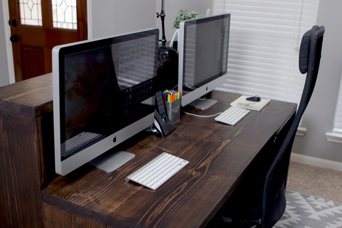 Two Level Desk Diy With Free Plans Gray House Studio