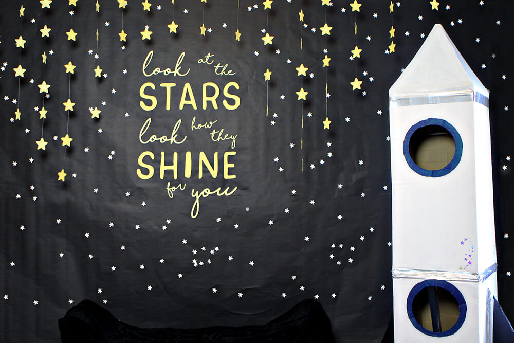 Space Party Photo Booth Decor