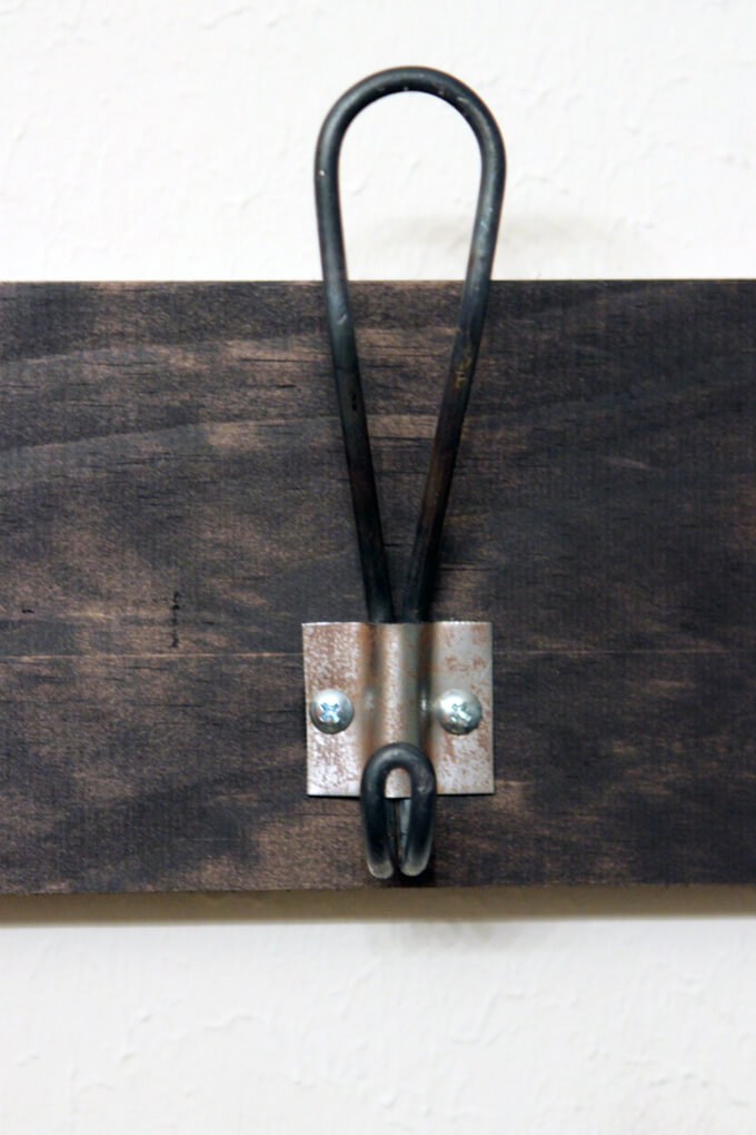 DIY Metal Hook Towel Rack