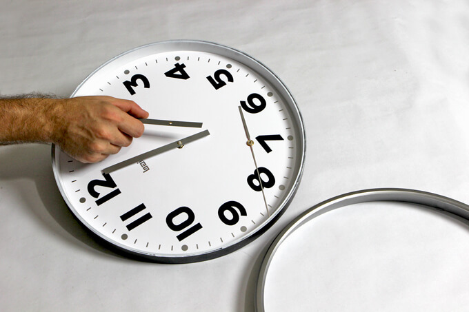 DIY Vintage Gymnasium Clock